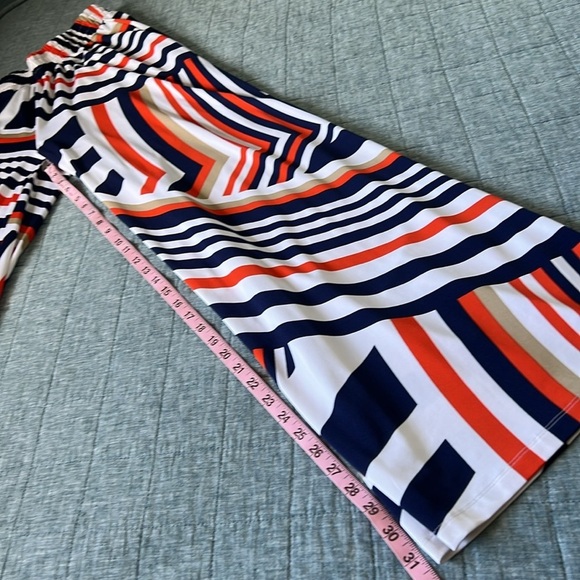 Geometric Print Flowy Pants in Navy Blue and Orange - Picture 4 of 7